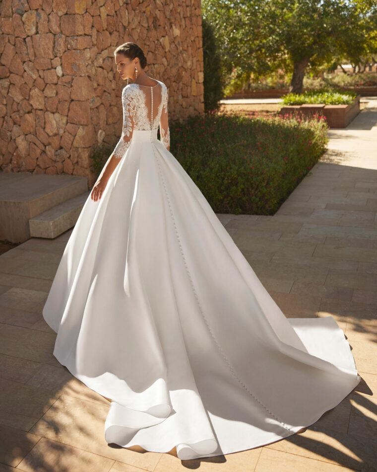 Vestido de novia Sona de Adriana Alier | ANA LAY Sevilla