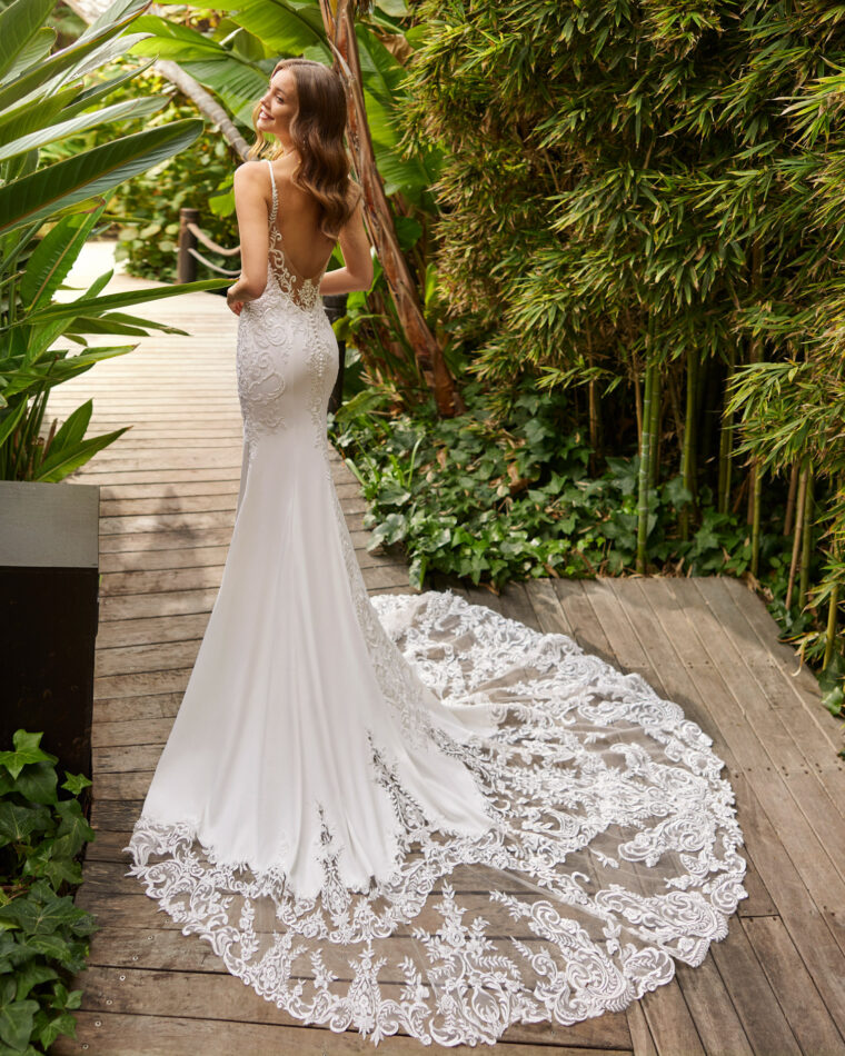 Vestido de novia Helga de Adriana Alier | ANA LAY Sevilla